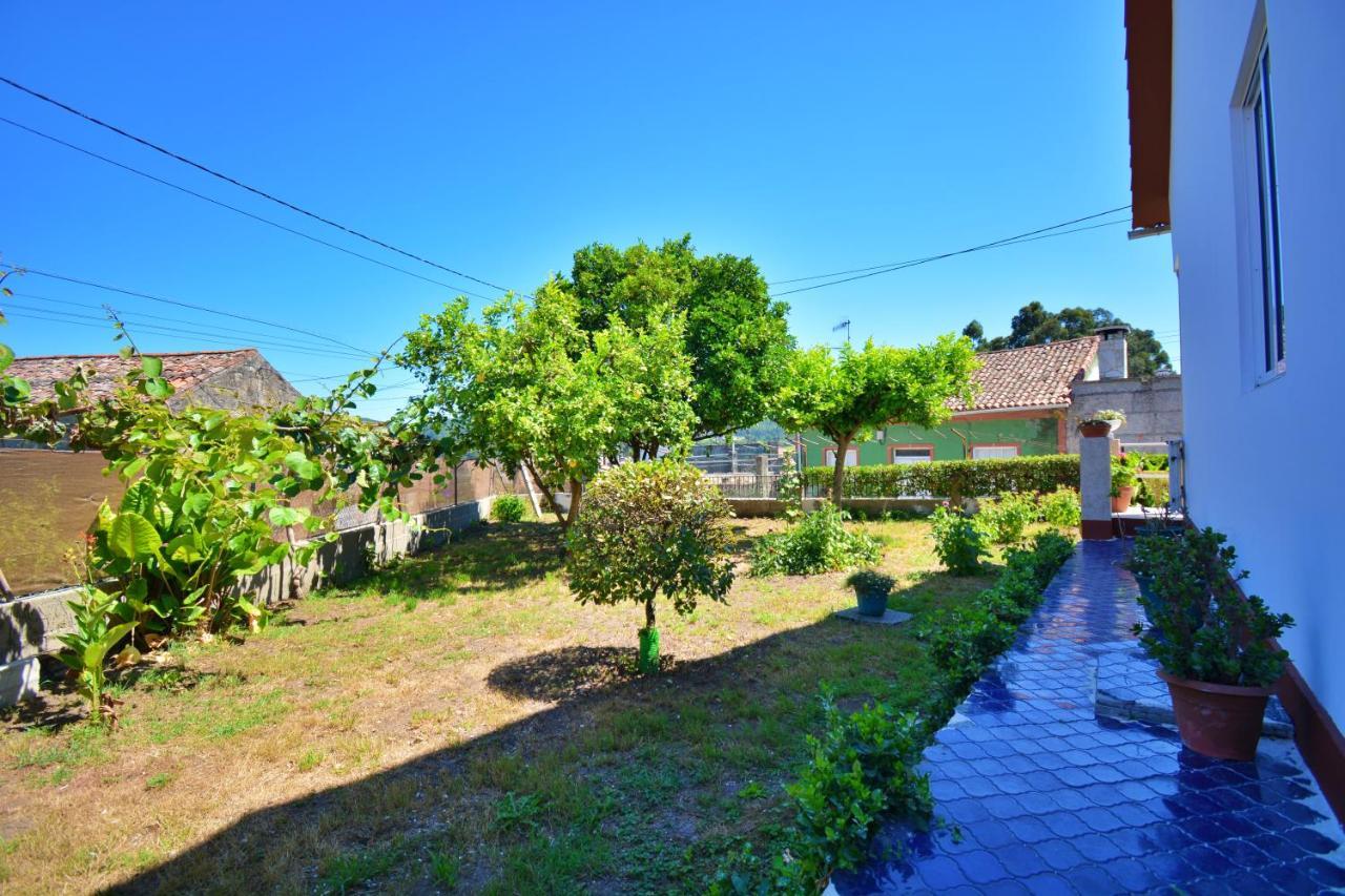 Casa Con Jardin En Vilanova De Arousa Comarca de Comarca de Pontevedra Buitenkant foto